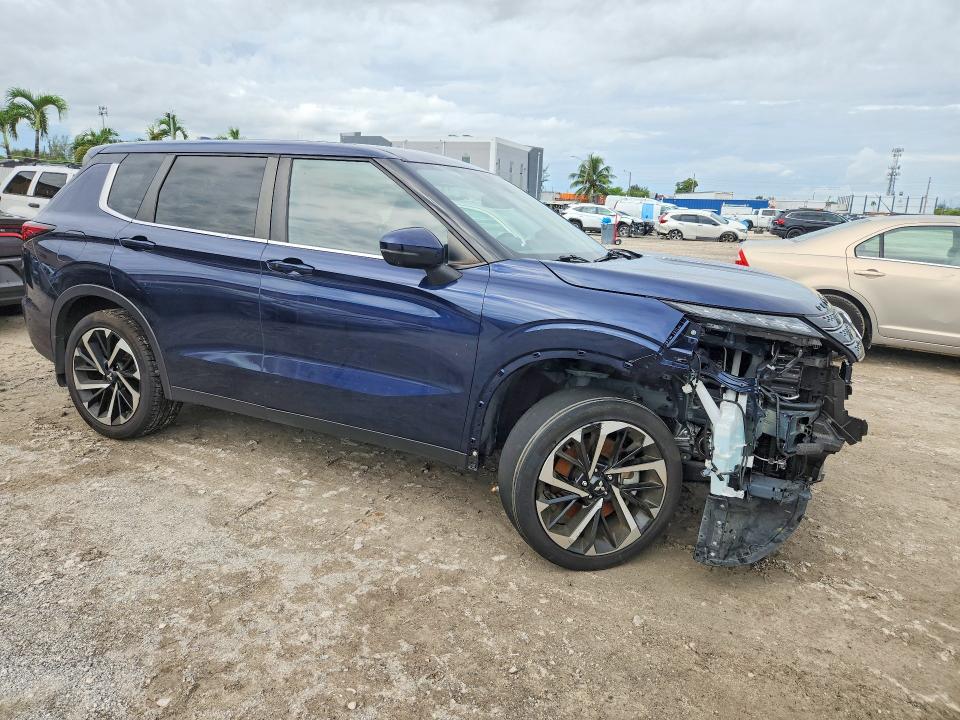71058796 :رقم المزاد ، JA4J3UA82PZ058943 vin ، 2023 Mitsubishi Outlander مزاد بيع