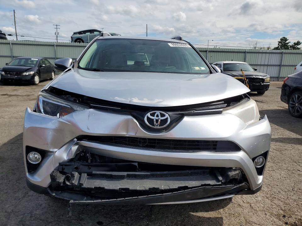 Продаж на аукціоні авто 2016 Toyota Rav4, vin: 2T3RFREV6GW423847, номер лоту: 69933926