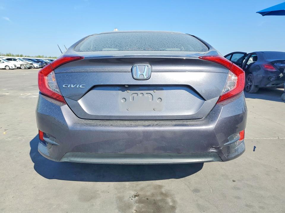 2018 Honda Civic მანქანა იყიდება აუქციონზე, vin: 2HGFC2F55JH592056, აუქციონის ნომერი: 69814066