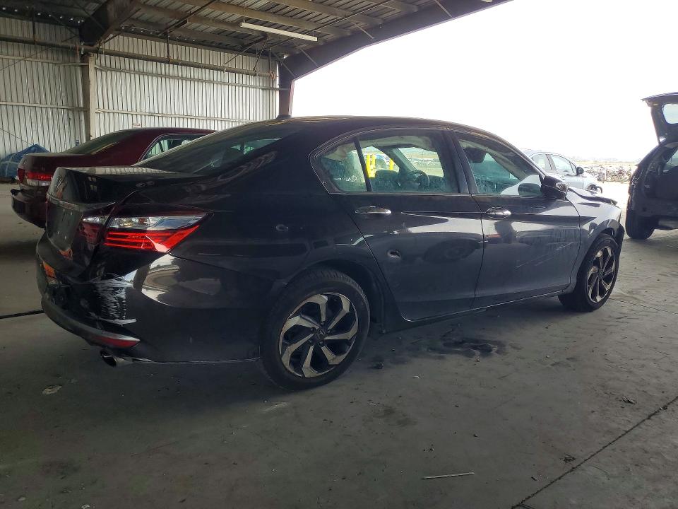 Продажа на аукционе авто 2017 Honda Accord, vin: 1HGCR2F7XHA218585, номер лота: 68236866