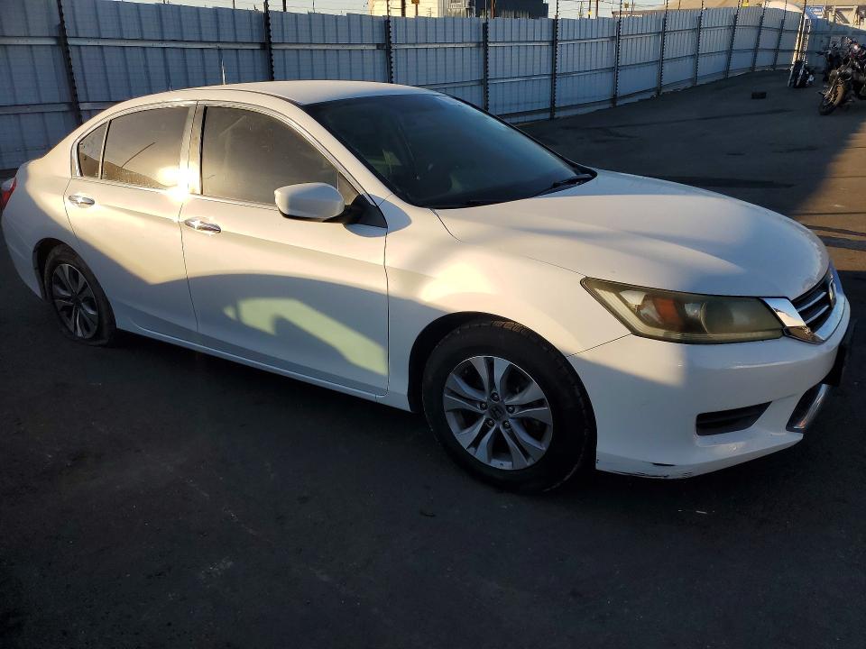 Продажа на аукционе авто 2015 Honda Accord, vin: 1HGCR2F38FA119421, номер лота: 70846116
