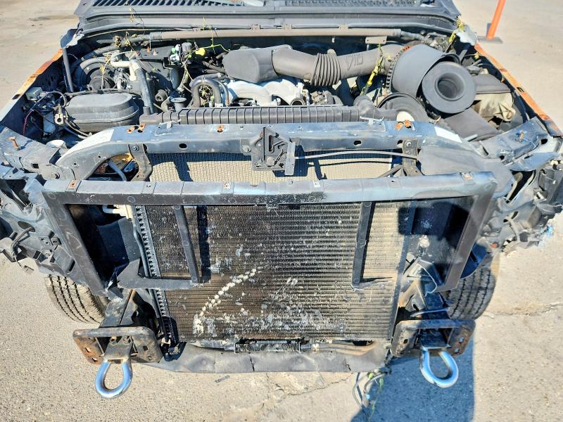 70256256 :رقم المزاد ، 1FTNW21S54EC28598 vin ، 2004 Ford F250 مزاد بيع