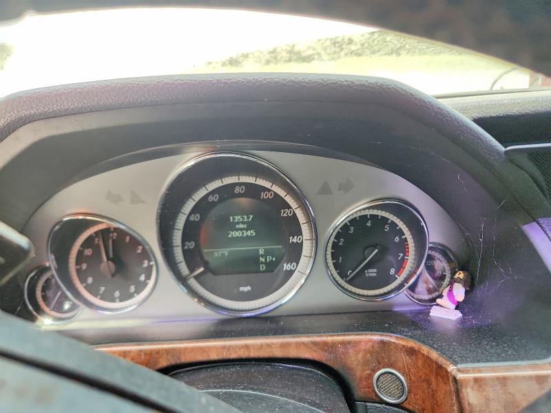 68220706 :رقم المزاد ، WDDHF5GB3AA092096 vin ، 2010 Mercedes-benz E مزاد بيع