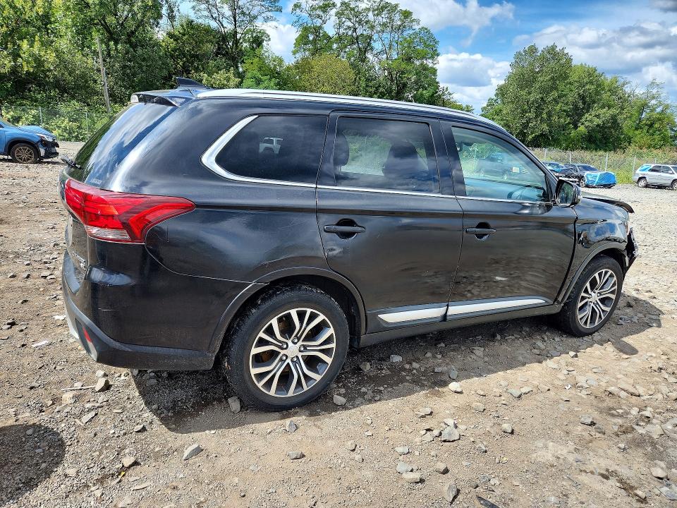 Продажа на аукционе авто 2017 Mitsubishi Outlander, vin: JA4AZ3A39HZ063121, номер лота: 68005886
