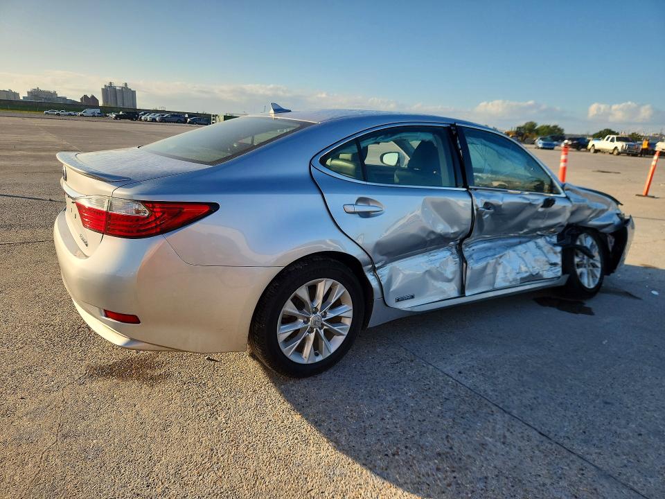 69140416 :رقم المزاد ، JTHBW1GG4D2016694 vin ، 2013 Lexus Es مزاد بيع