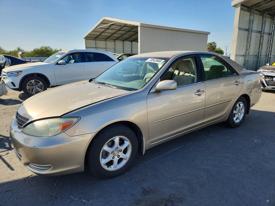2002 Toyota Camry მანქანა იყიდება აუქციონზე, vin: 4T1BE30K62U025862, აუქციონის ნომერი: 70842666