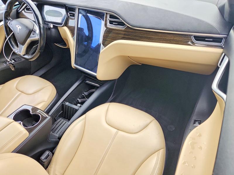 67115326 :رقم المزاد ، 5YJSA1H20FFP57069 vin ، 2015 Tesla Model S مزاد بيع