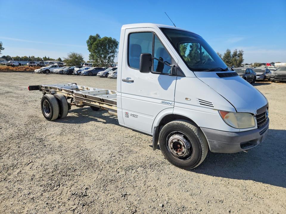 Продажа на аукционе авто 2006 Freightliner Sprinter, vin: WDPPD944865879403, номер лота: 70499466