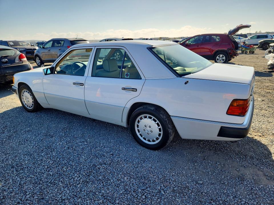 Auction sale of the 1992 Mercedes-benz 300, vin: WDBEA26DXNB561227, lot number: 69226016