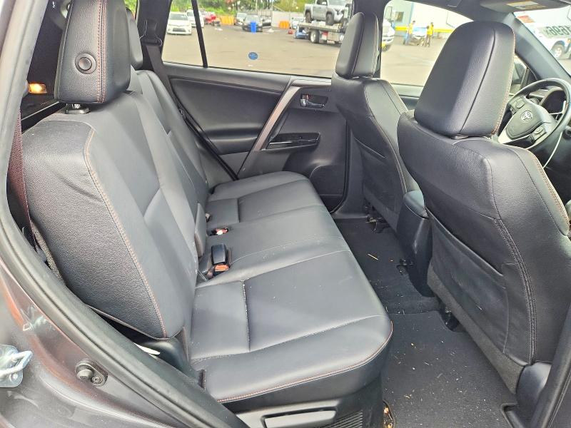67291696 :رقم المزاد ، JTMJJREV7JD192456 vin ، 2018 Toyota Rav4 Hv مزاد بيع