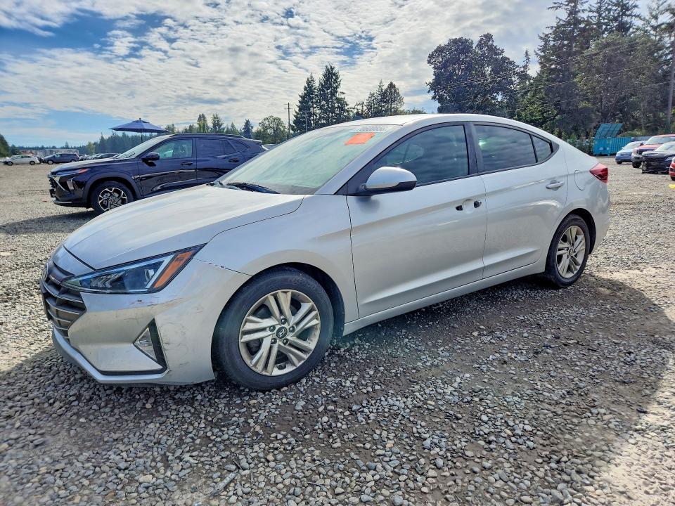 70600856 :رقم المزاد ، 5NPD84LF4KH449804 vin ، 2019 Hyundai Elantra مزاد بيع