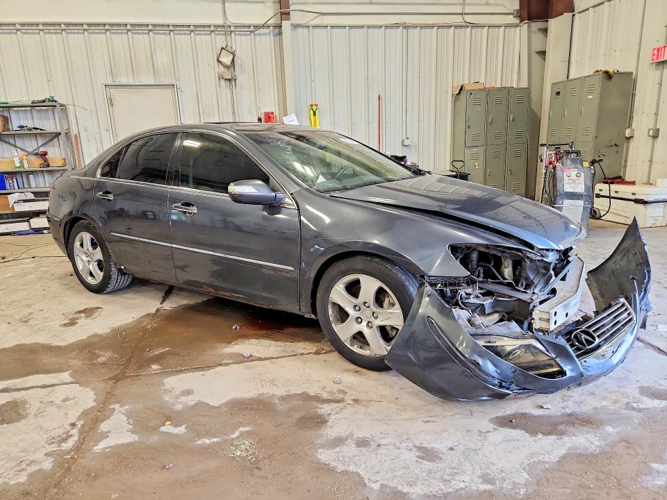 68651416 :رقم المزاد ، JH4KB16505C010401 vin ، 2005 Acura Rl مزاد بيع