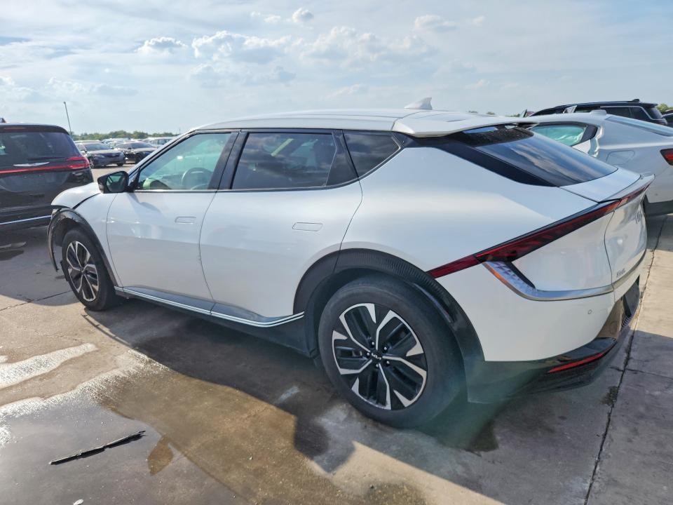 2024 Kia Ev6 მანქანა იყიდება აუქციონზე, vin: KNDC34LA0R5193671, აუქციონის ნომერი: 70476446