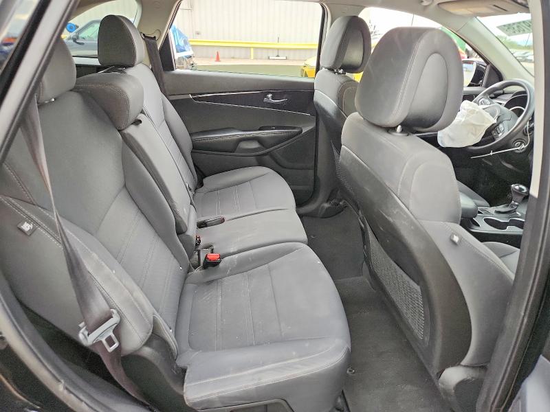 2016 Kia Sorento მანქანა იყიდება აუქციონზე, vin: 5XYPG4A3XGG059412, აუქციონის ნომერი: 70197636