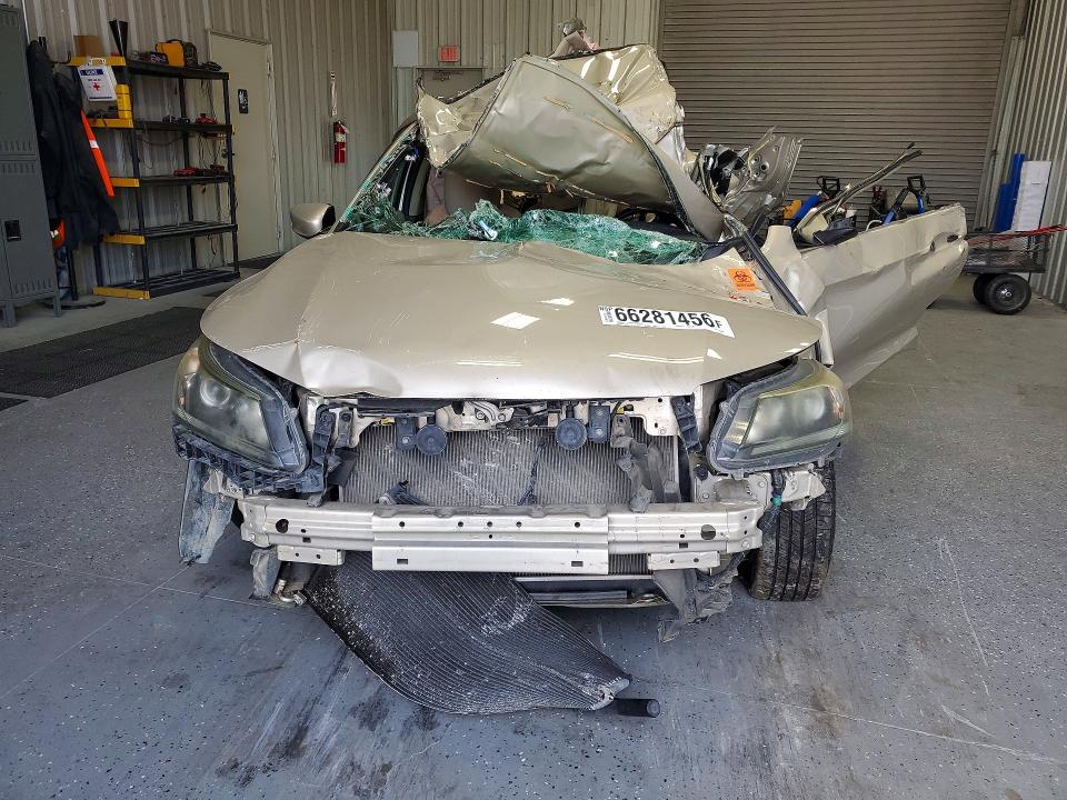 2015 Honda Accord მანქანა იყიდება აუქციონზე, vin: 1HGCR2F33FA189084, აუქციონის ნომერი: 66281456