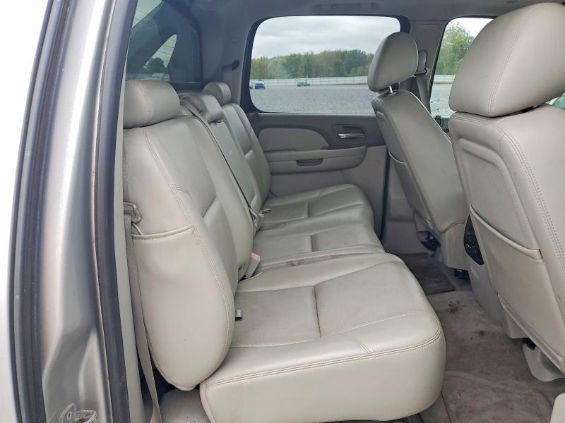 70220816 :رقم المزاد ، 3GNVKGE03AG102379 vin ، 2010 Chevrolet Avalanche مزاد بيع