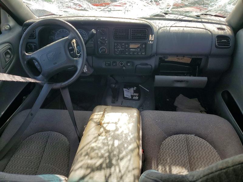 68370276 :رقم المزاد ، 1B4HS28NXYF145206 vin ، 2000 Dodge Durango مزاد بيع