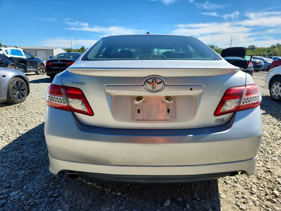 70296786 :رقم المزاد ، 4T1BF3EK3AU058483 vin ، 2010 Toyota Camry مزاد بيع