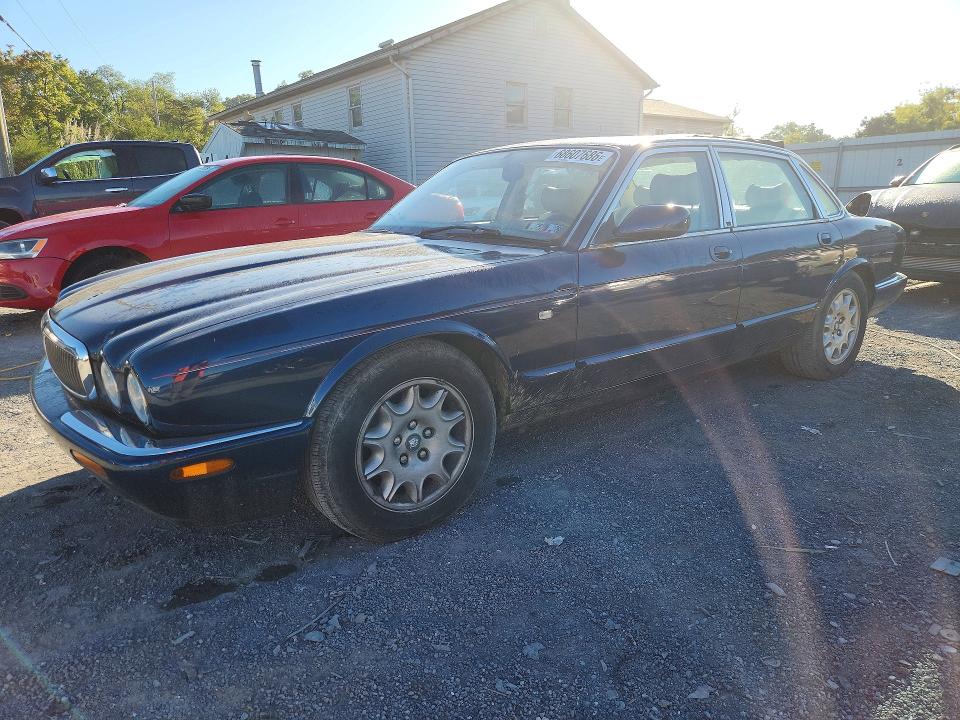 1998 Jaguar Xj8 მანქანა იყიდება აუქციონზე, vin: SAJHX1240WC813934, აუქციონის ნომერი: 68607686