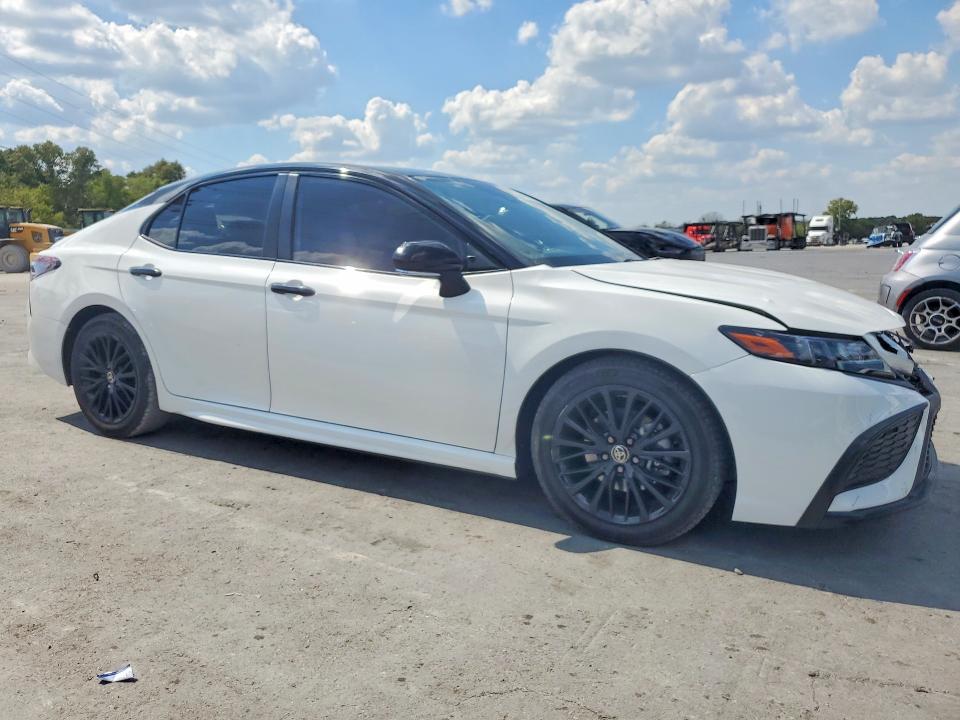 66861336 :رقم المزاد ، 4T1T31AK1NU035653 vin ، 2022 Toyota Camry Hybrid مزاد بيع