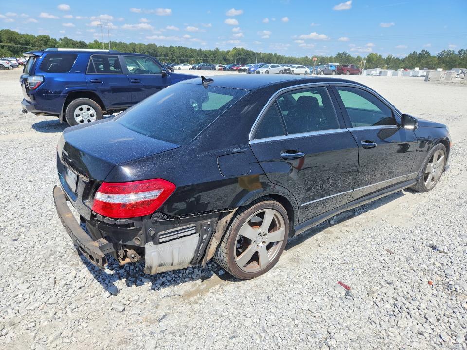 2010 Mercedes-benz E მანქანა იყიდება აუქციონზე, vin: WDDHF5GB6AA067743, აუქციონის ნომერი: 67857026