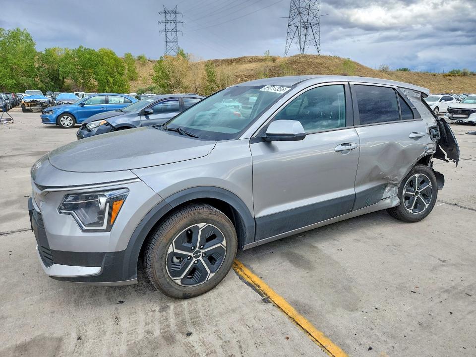 Продажа на аукционе авто 2023 Kia Niro, vin: KNDCP3LE1P5061209, номер лота: 69717356