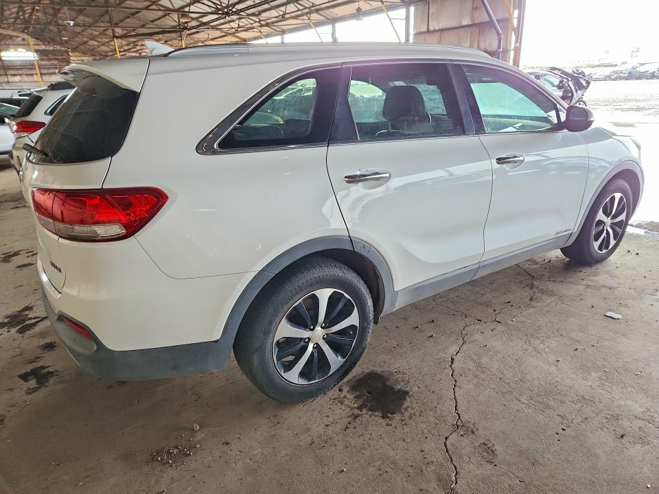 2016 Kia Sorento მანქანა იყიდება აუქციონზე, vin: 5XYPHDA53GG015671, აუქციონის ნომერი: 70147936