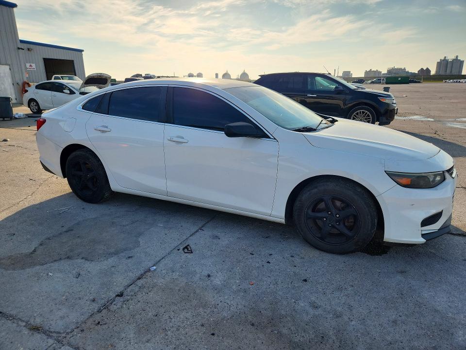 70663996 :رقم المزاد ، 1G1ZC5ST8GF258706 vin ، 2016 Chevrolet Malibu مزاد بيع