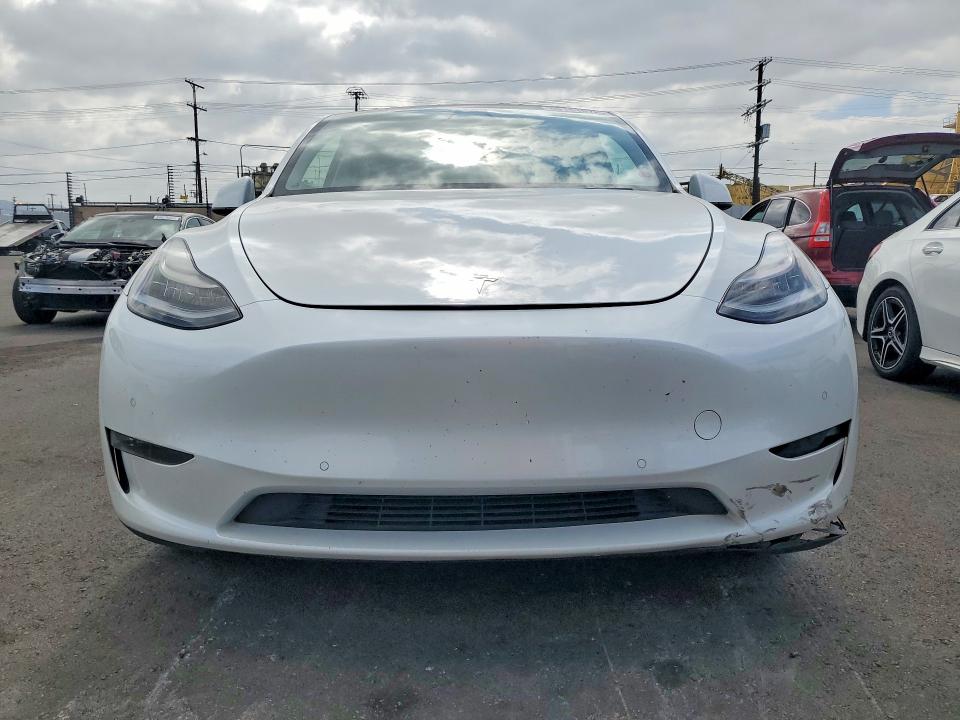 Продажа на аукционе авто 2021 Tesla Model Y, vin: 5YJYGDEE8MF077829, номер лота: 69151076