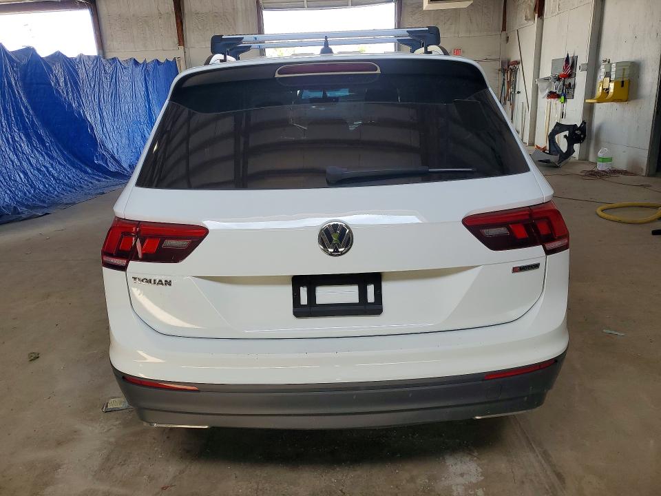 2021 Volkswagen Tiguan მანქანა იყიდება აუქციონზე, vin: 3VV0B7AX2MM052717, აუქციონის ნომერი: 68835066