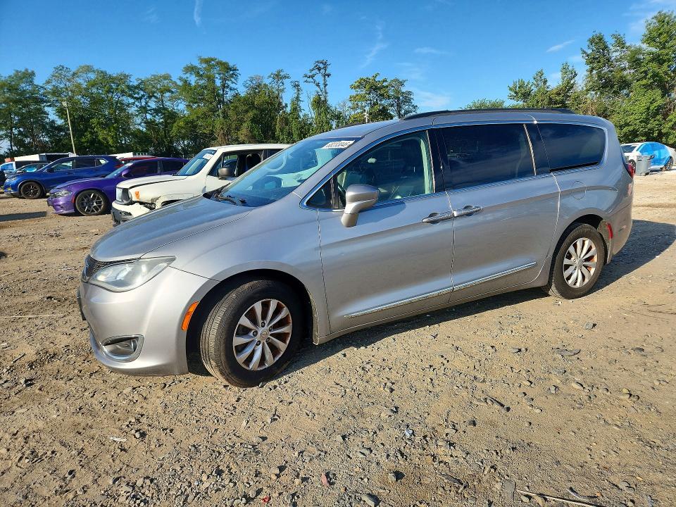 Aukcja sprzedaży 2017 Chrysler Pacifica, vin: 2C4RC1BG0HR613560, numer aukcji: 68233046