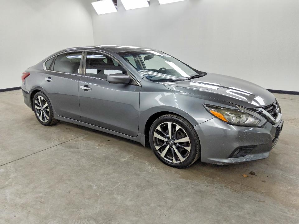 Aukcja sprzedaży 2017 Nissan Altima, vin: 1N4AL3AP6HC266521, numer aukcji: 70634896