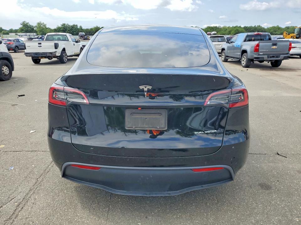 67796556 :رقم المزاد ، 7SAYGAEE8PF861529 vin ، 2023 Tesla Model Y مزاد بيع