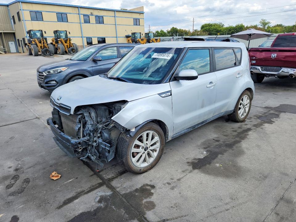 70595816 :رقم المزاد ، KNDJP3A54H7418723 vin ، 2017 Kia Soul مزاد بيع