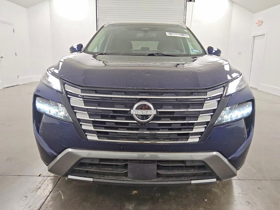 Продаж на аукціоні авто 2025 Nissan Rogue, vin: 5N1BT3CA2SC827159, номер лоту: 70508276