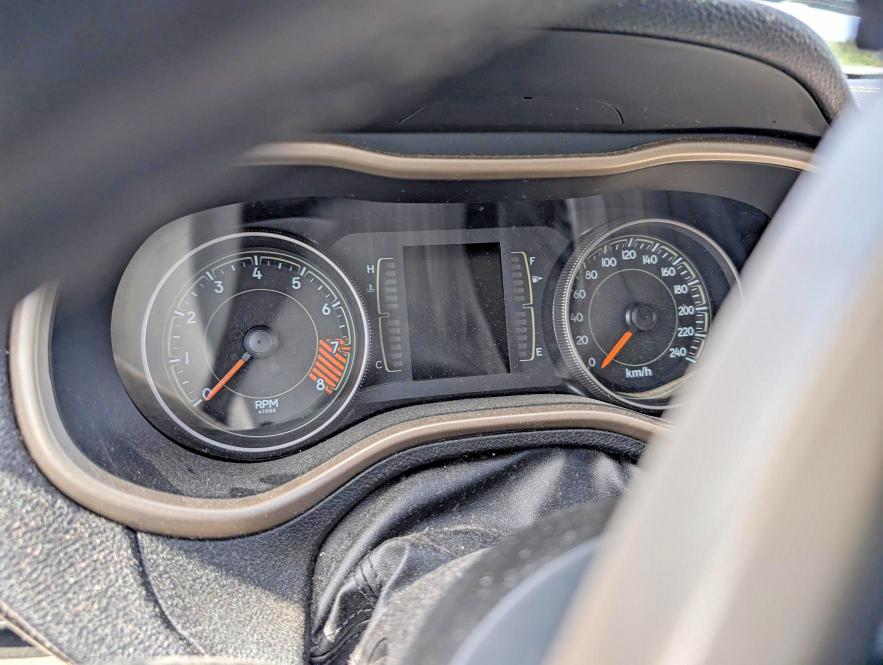 Продажа на аукционе авто 2015 Jeep Cherokee, vin: 1C4PJMCS5FW774928, номер лота: 68786646