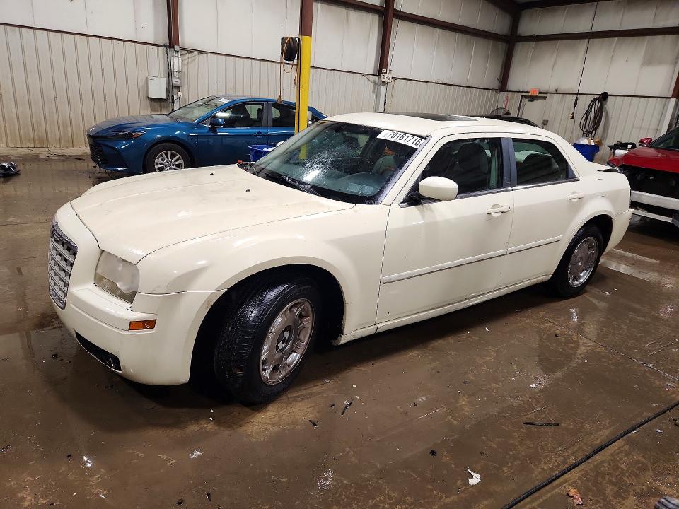 2005 Chrysler 300 მანქანა იყიდება აუქციონზე, vin: 2C3AA53G45H503481, აუქციონის ნომერი: 70181716