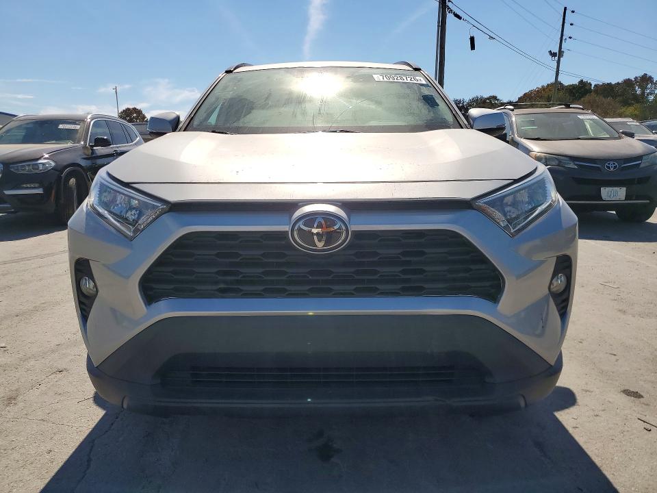 2019 Toyota Rav4 მანქანა იყიდება აუქციონზე, vin: 2T3C1RFV8KC011880, აუქციონის ნომერი: 70928726