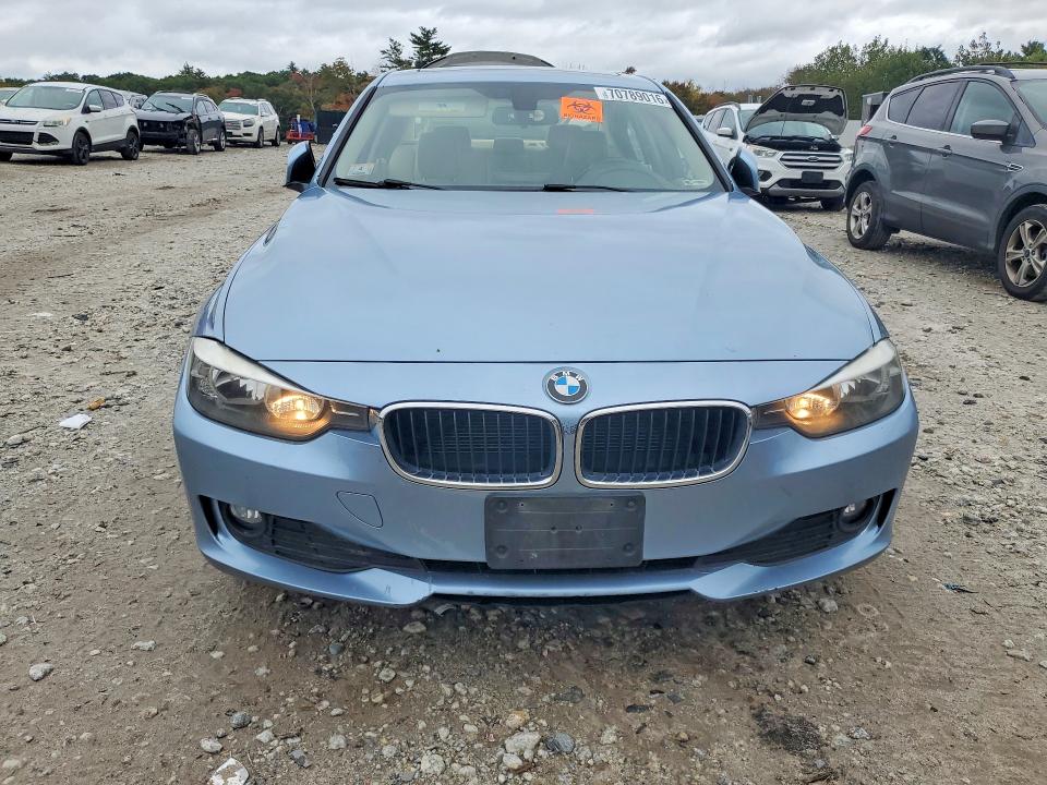 2013 Bmw 320 მანქანა იყიდება აუქციონზე, vin: WBA3C3C51DF979640, აუქციონის ნომერი: 70789016
