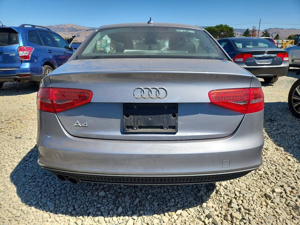 70176876 :رقم المزاد ، WAUAFAFLXFN002017 vin ، 2015 Audi A4 مزاد بيع