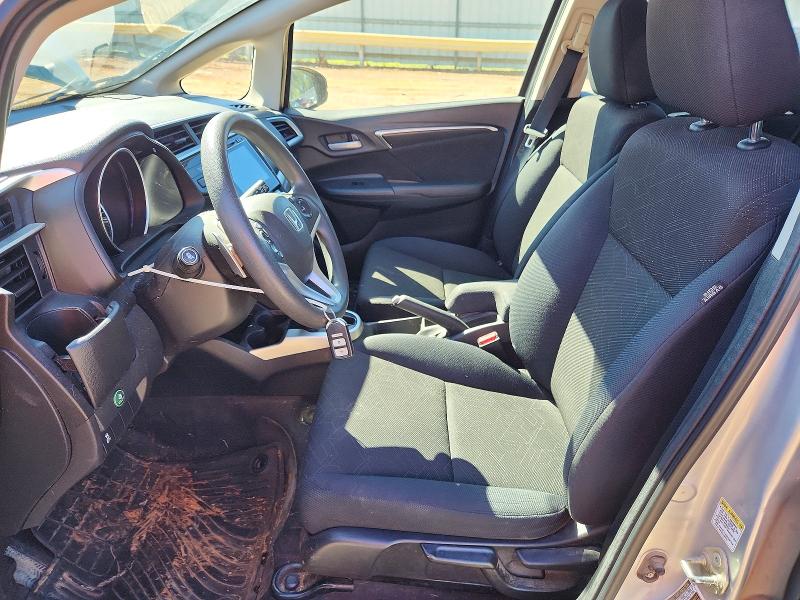 69928546 :رقم المزاد ، 3HGGK5H80FM775664 vin ، 2015 Honda Fit مزاد بيع