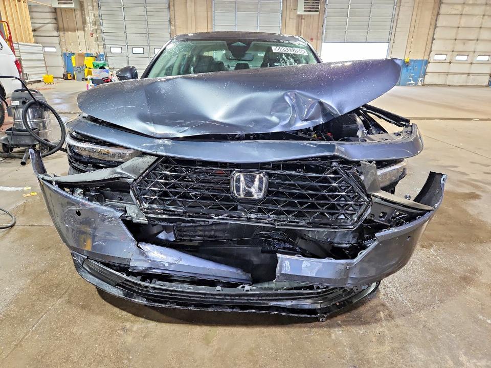 2026 Honda Accord მანქანა იყიდება აუქციონზე, vin: 1HGCY2F6XTA043046, აუქციონის ნომერი: 68937396