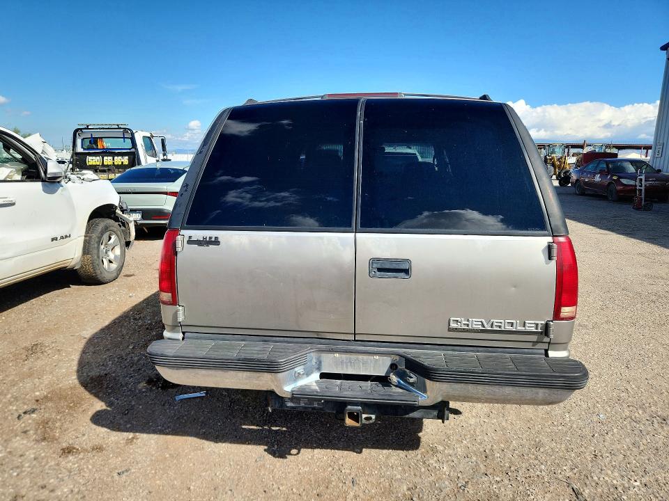 70790606 :رقم المزاد ، 1GNFK16R9XJ574432 vin ، 1999 Chevrolet Suburban مزاد بيع