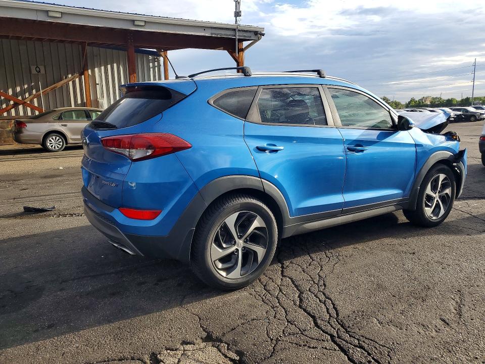69372686 :رقم المزاد ، KM8J33A20GU195383 vin ، 2016 Hyundai Tucson مزاد بيع