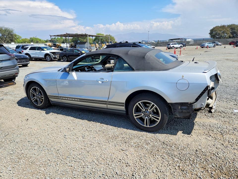 70282296 :رقم المزاد ، 1ZVBP8EN1A5174278 vin ، 2010 Ford Mustang مزاد بيع