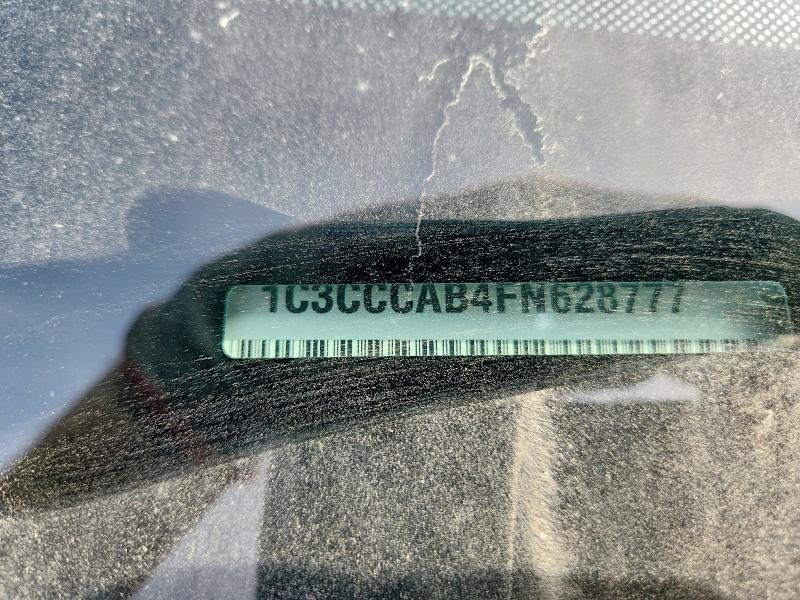 67899446 :رقم المزاد ، 1C3CCCAB4FN628777 vin ، 2015 Chrysler 200 مزاد بيع