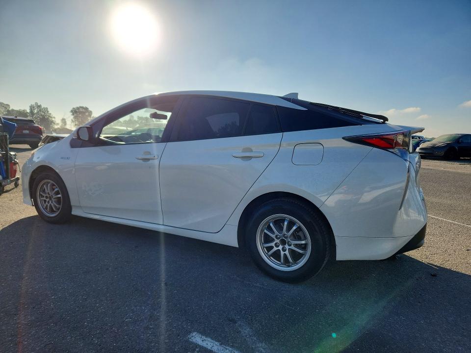 Продажа на аукционе авто 2016 Toyota Prius, vin: JTDKBRFU1G3021028, номер лота: 67333596