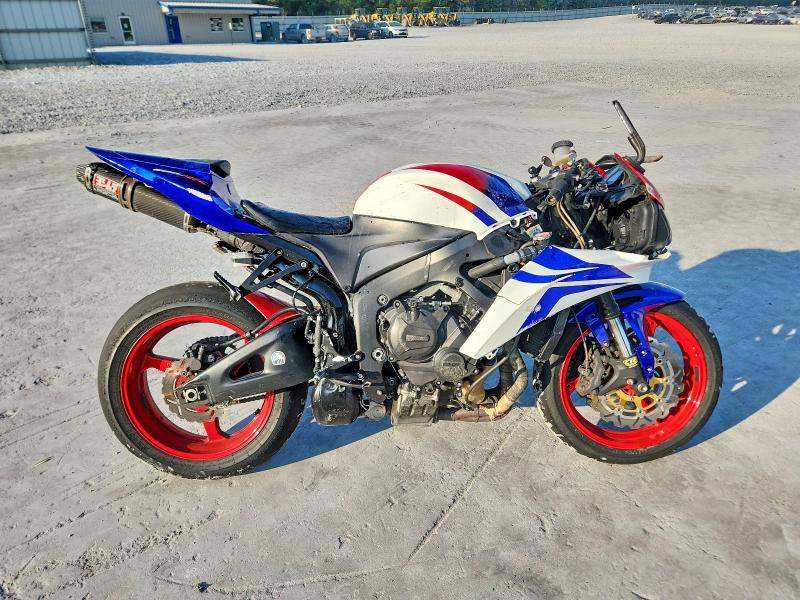 Продажа на аукционе авто 2007 Honda Cbr600, vin: JH2PC40007M005769, номер лота: 65940886