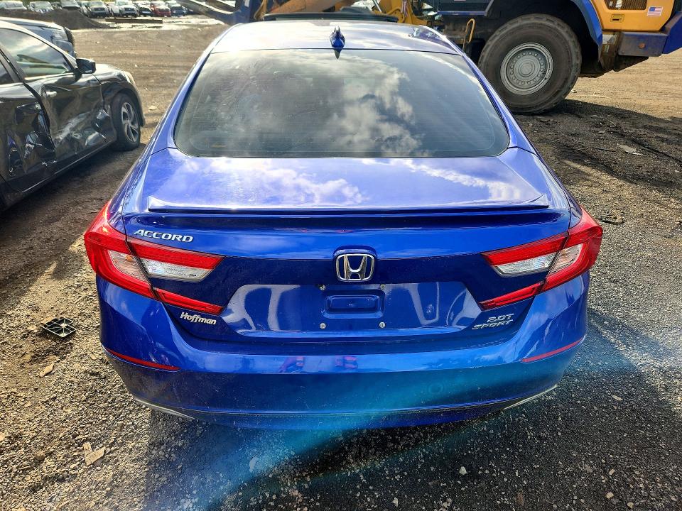 Продажа на аукционе авто 2018 Honda Accord, vin: 1HGCV2F38JA023857, номер лота: 69930706