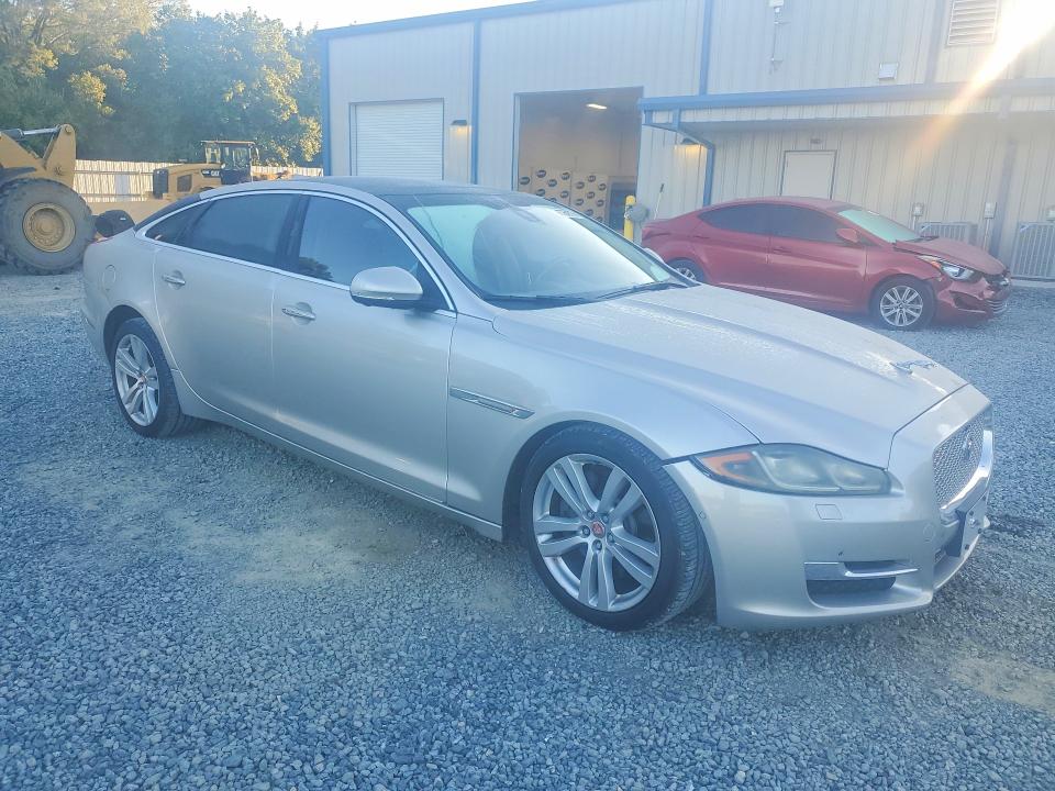 70875976 :رقم المزاد ، SAJWA2G72G8V96327 vin ، 2016 Jaguar Xjl مزاد بيع